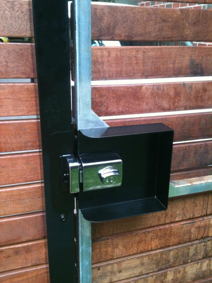 how to use deadlocks