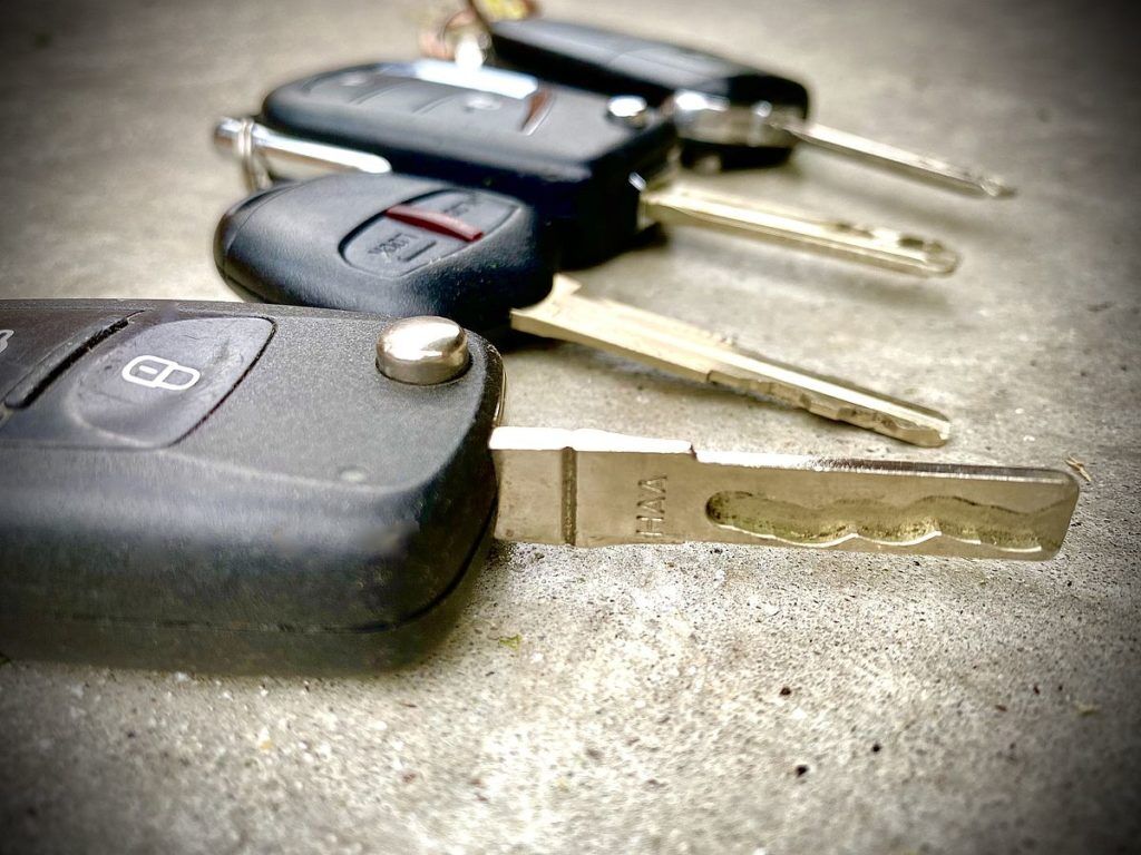 galmier-auto-locksmiths-modern-car-key-cut-and-program galmier auto locksmiths modern car key cut and program